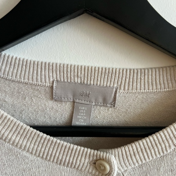H&M Women's cream Cardigan - Picture 2 of 4